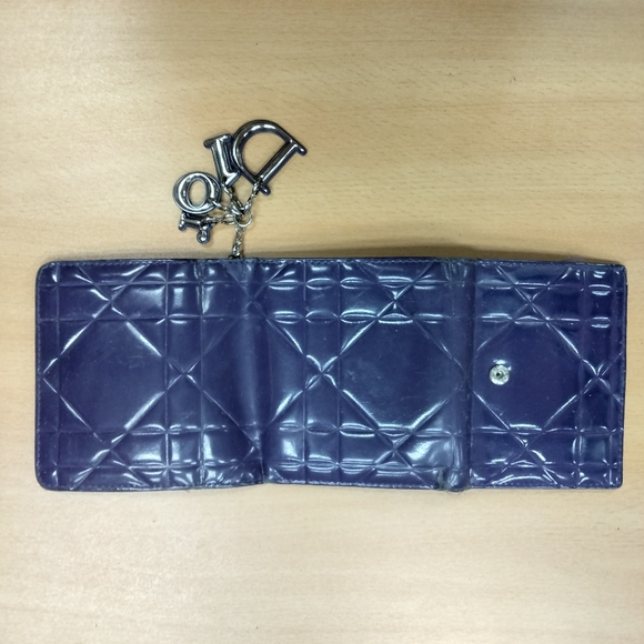 Authentic Christian Dior Lady Dior Bifold Patent Leather Wallet in Purple 💜 - Picture 9 of 16